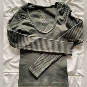 Free people scoop neck seamless layering top, size xs/s